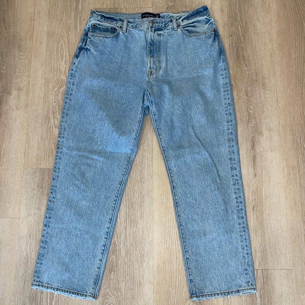 Men’s Abercrombie & Fitch 90’s Loose Jeans